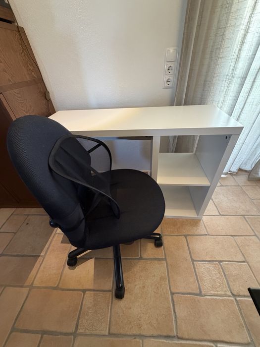 Secretária IKEA Branca + Cadeira de Escritório