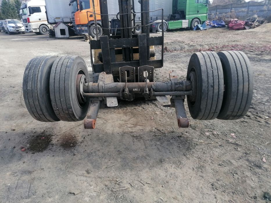 Sprzedam oś przyczepy