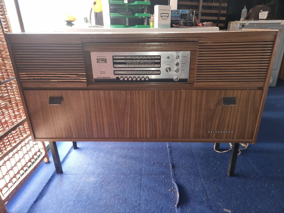 rádio consola Telefunken Sonata