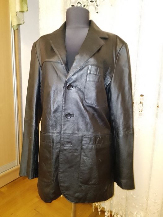 Продам шкіряну куртку піджак на розм М -L, або 48,