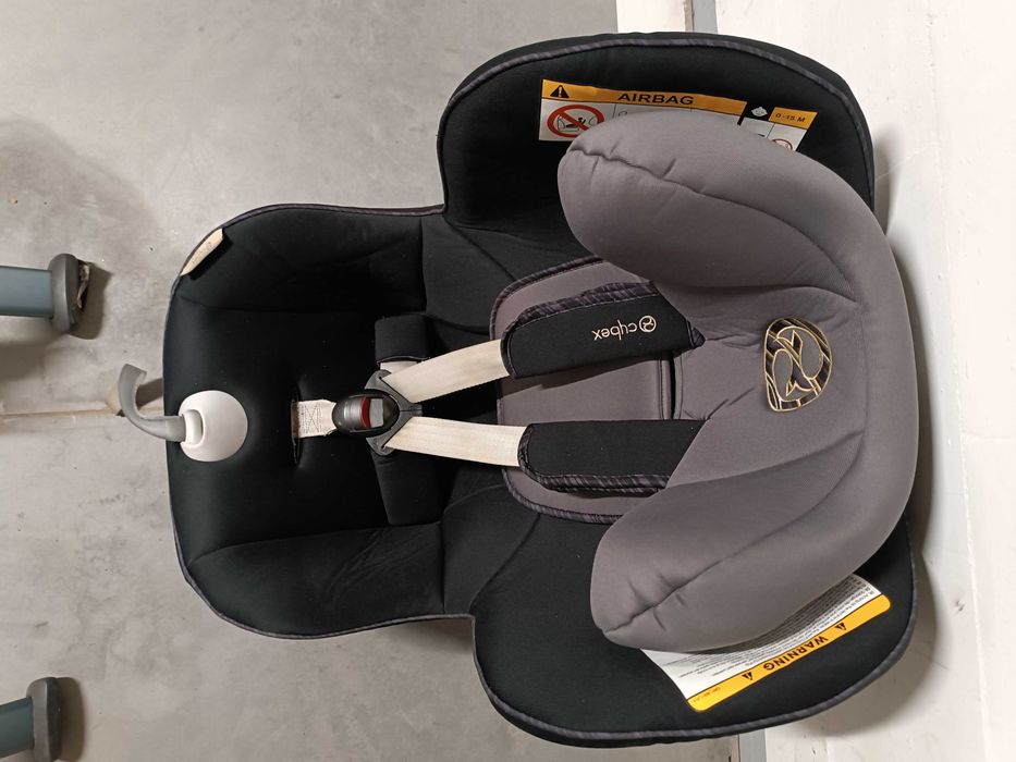 Foteliki Cybex Sirona m2 i-size + baza
