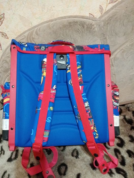 Продам  ранец новый