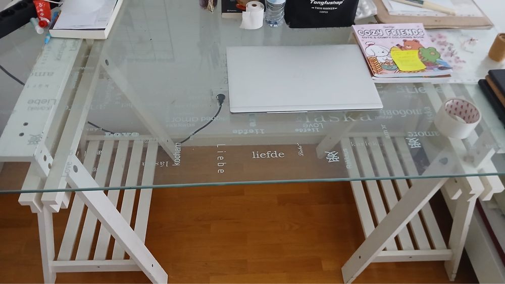 Secretária de Vidro