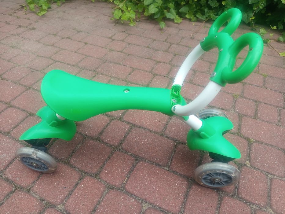 Zabawki na działkę, różne