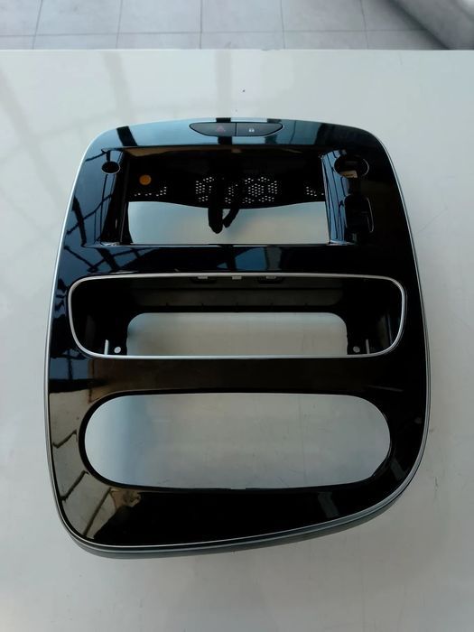 MOLDURA CENTRAL RENAULT CLIO IV / 681043537R