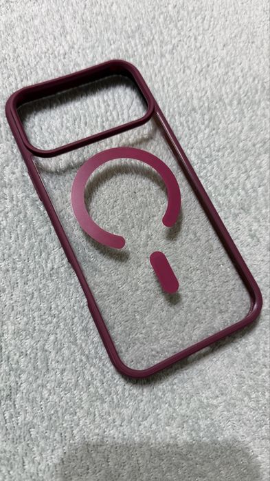 Burgundowe etui na telefon iPhone