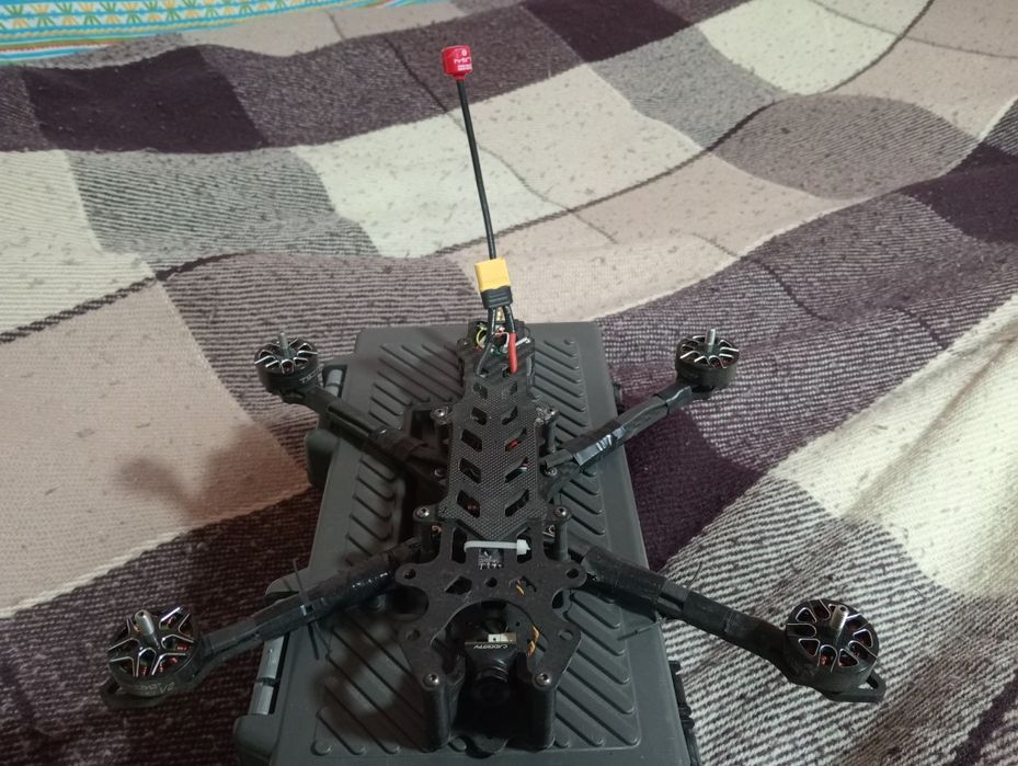 FPV квадрокоптер