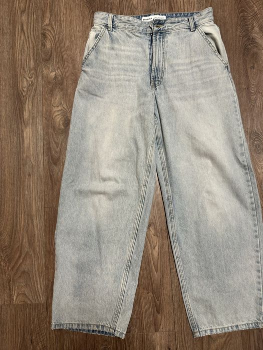 Світлі джинси Bershka