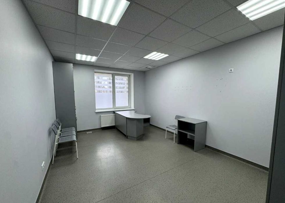 108м2 Володимира Івасюка 8. Будь-який вид діяльності.