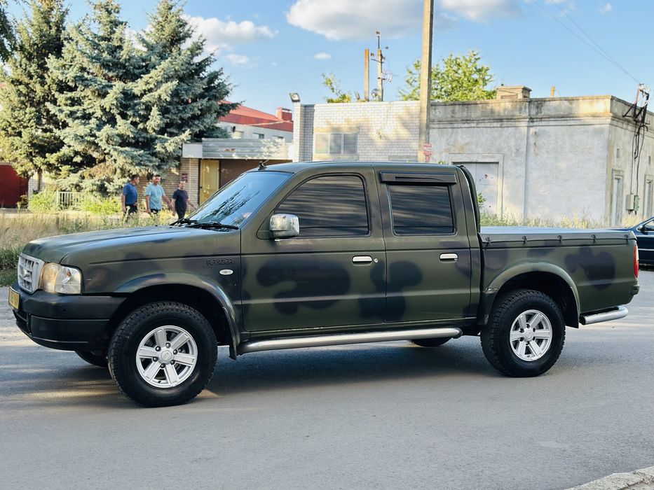 Продам Ford Ranger 2.5 дизель 4х4 пикап в хорошем состоянии