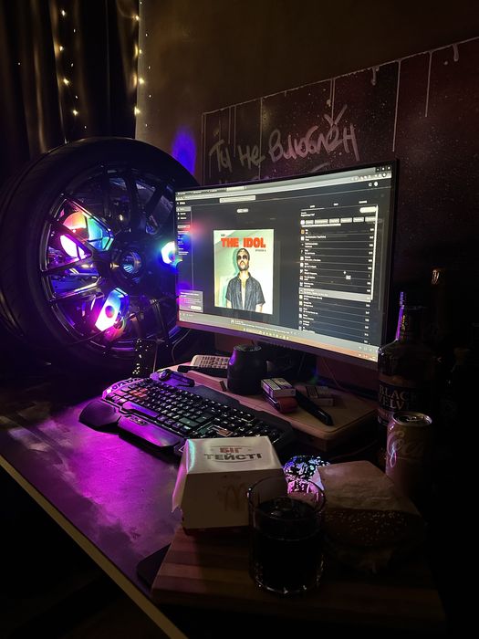 Продам кастомный пк , сборка компьютера в колесе .