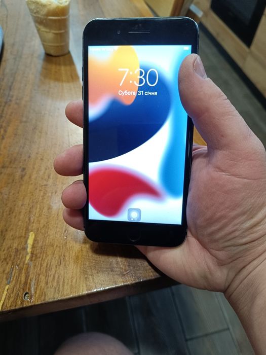 Iphone 7 plus 32  айфон 7 плюс 32