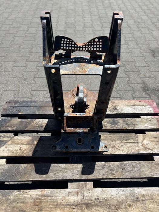 Case Puma New Holland T6 Steyr konsola zaczepu