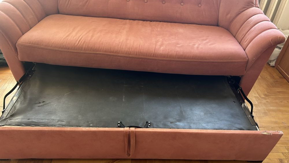 Отдам диван с самовывозом