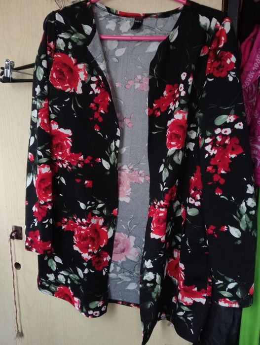 Piękna narzutka shein