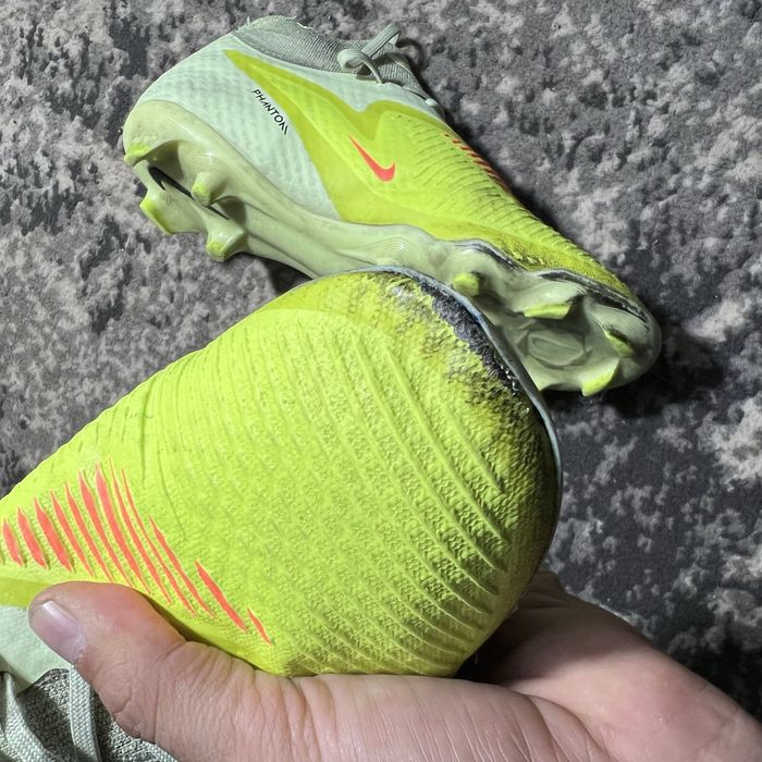 Продаю бутци Nike Phantom GX