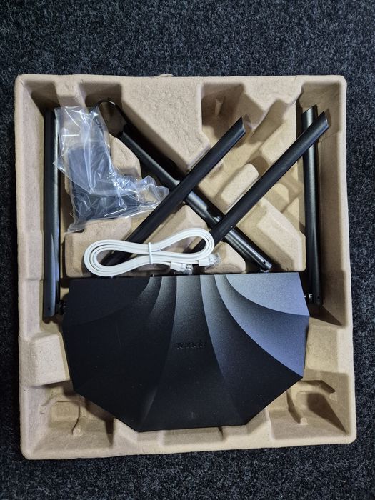 Router Wi-Fi 6 Dual-Band Gigabit Tenda RX2 Pro