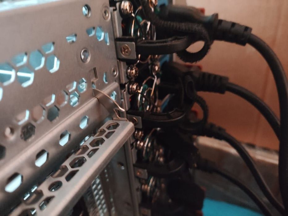 Сервери HP DL580 Gen9 768GB RAM | Dell | IBM Tape Library | Мережеве