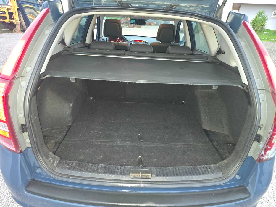 Kia Ceed 1.6 CRDi em bom estado