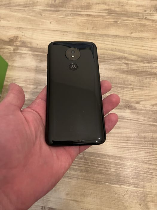 Продам мобильный телефон Motorola G7 Power!
