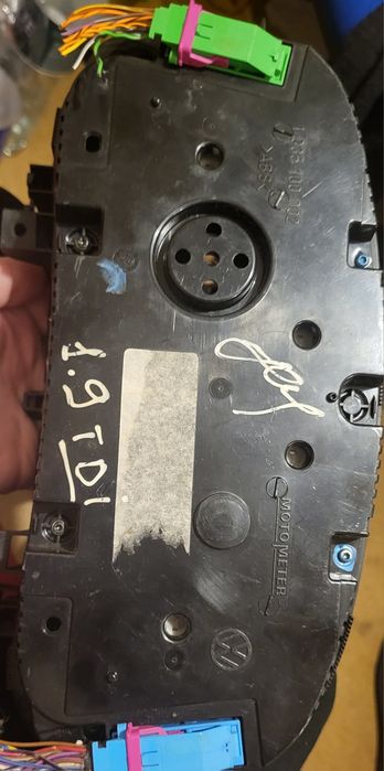 Приборна панель Golf4 duzel 1,9