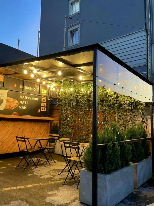 Продаж кавʼярні Мафу з терасою
