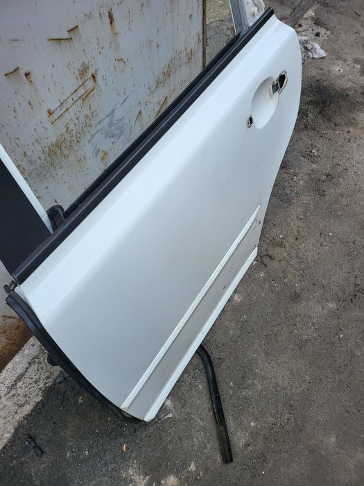 Двері Volvo V50 2010 передні/задн
