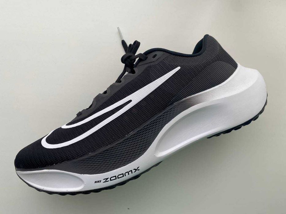 Бігові кросівки Nike ZOOM FLY 5,розмір 13 US 31 cm