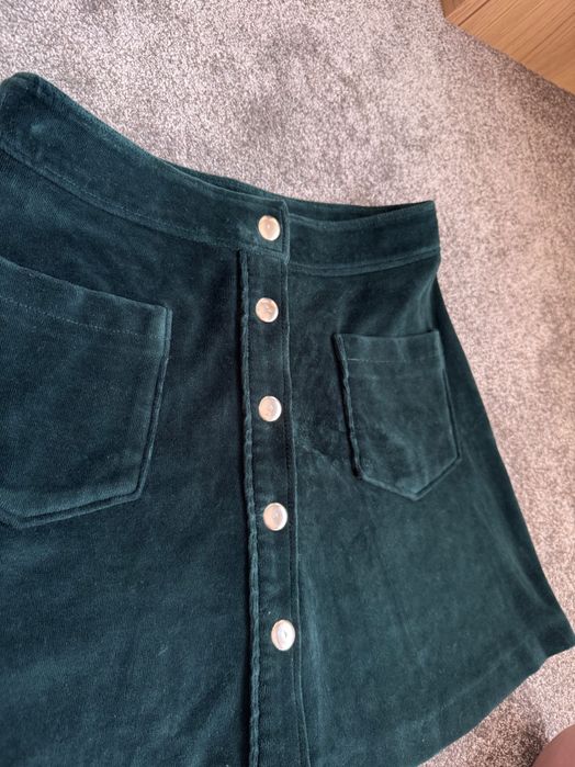 Ciemnozielona spódnica Pull&Bear