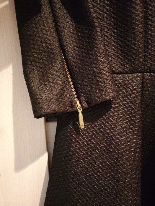 Sukienka czarna rozkloszowana XS/S połyskująca sylwester