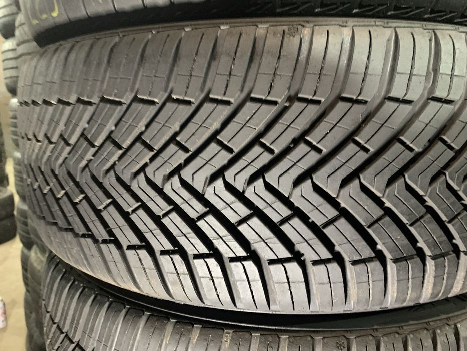 225/45 R17 Шини б/у всесесознные Continental all seasons