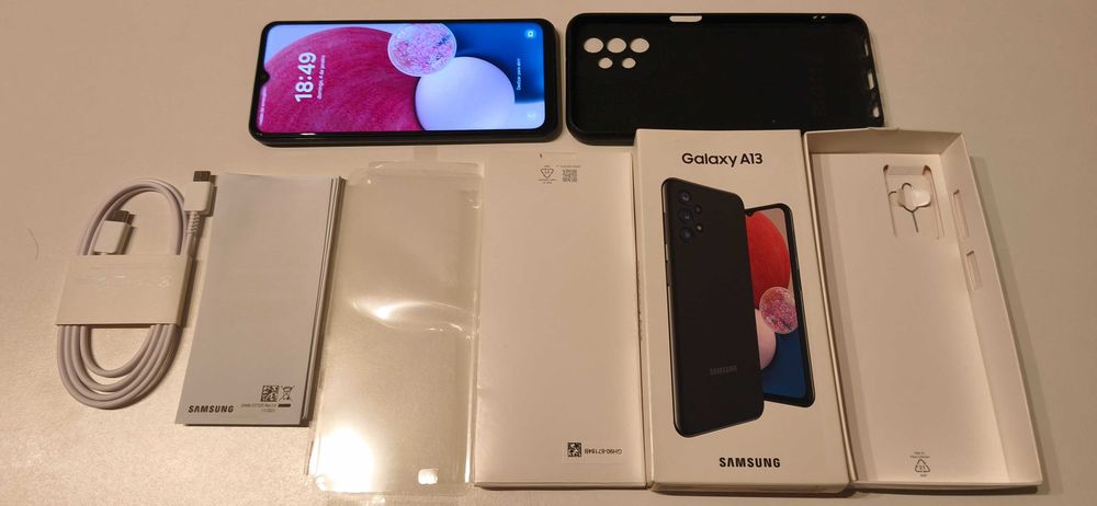 Samsung Galaxy A13 4G – 4GB RAM / 64GB – Cabo sem uso e caixa original