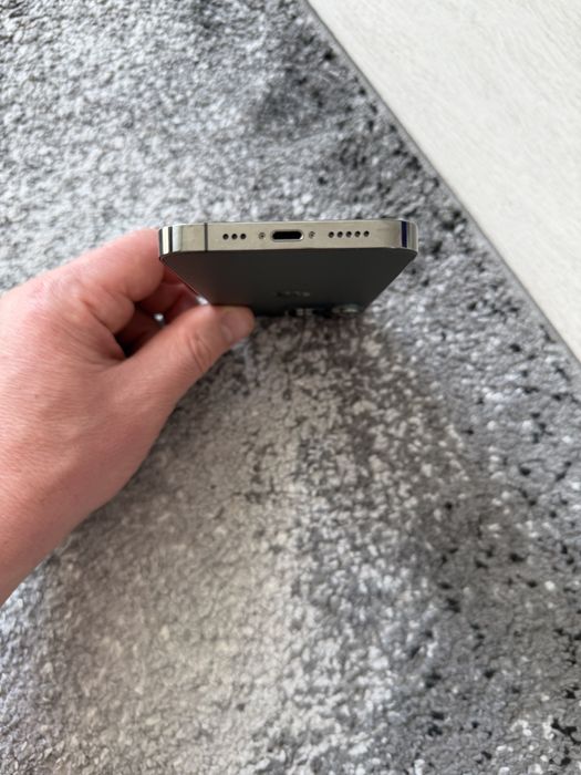 Sprzedam iPhone 13pro