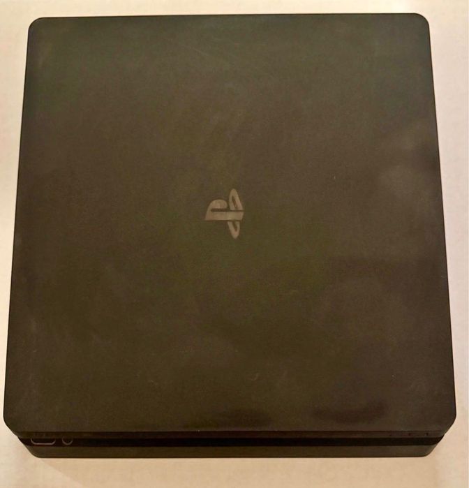 Ps4 slim usada em bom estado