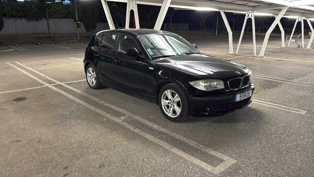 BMW Serie 1 2010 — photo 2