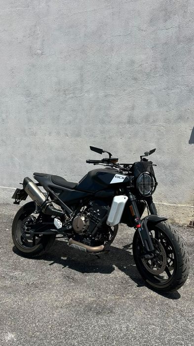 Husqvarna svartpilen 801
