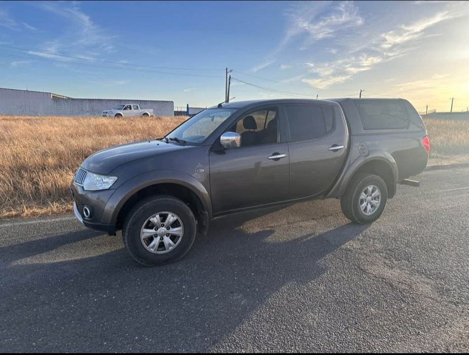 Mitsubishi Strakar L200