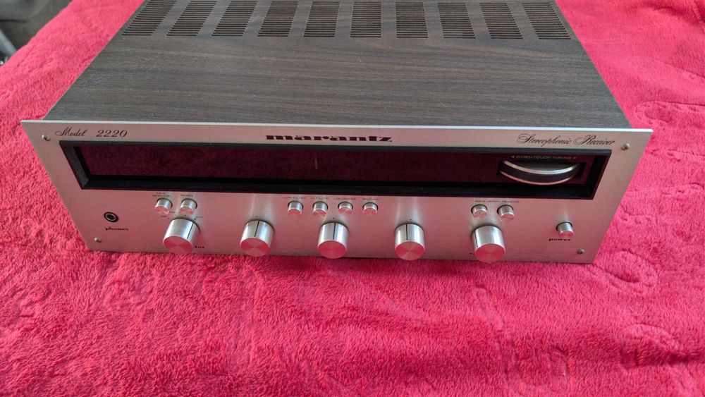 Marantz model 2220