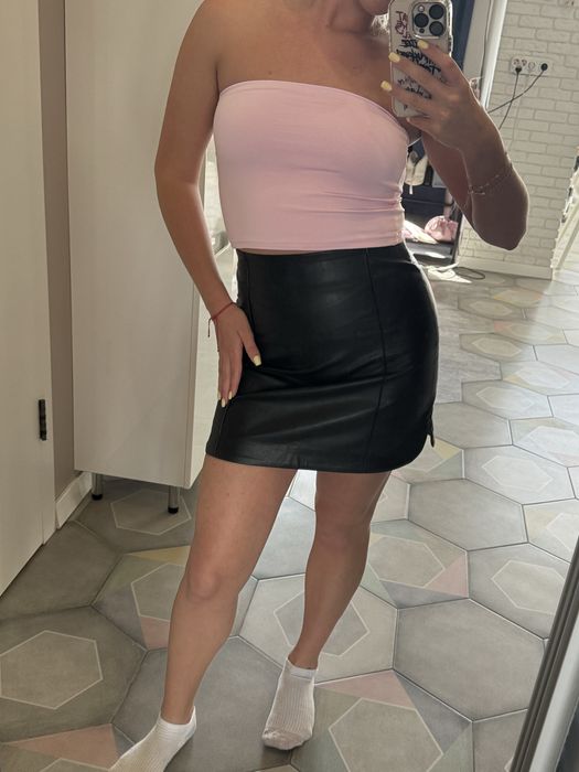 Продам мини юбку размер С, кожзам