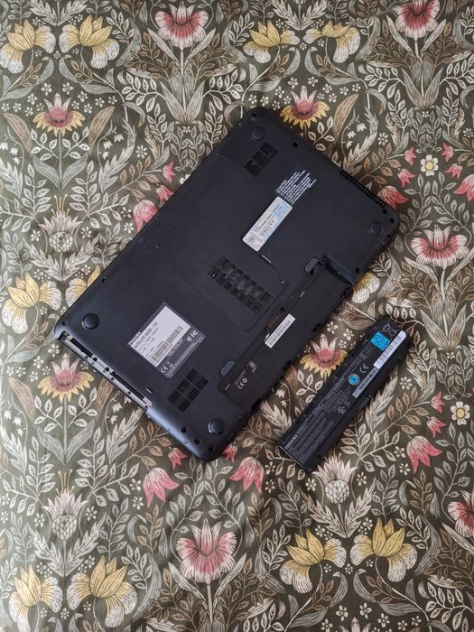 Computador portatil laptop toshiba satellite c855-124