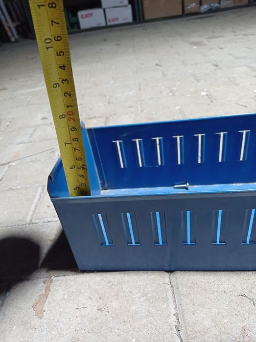 Skrzynki na narzędzia itp.