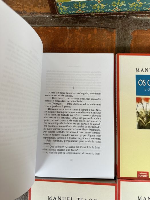 Livros Manuel Tiago Álvaro Cunhal - Casa Eulália, sala 3, fronteiras
