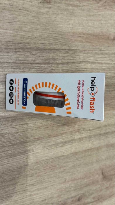 Triangulo sinalização Luminosa para automóvel - Artigo Novo