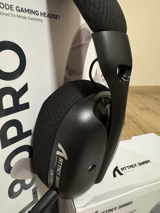 Безпровідні навушники з мікрофоном L8PRO