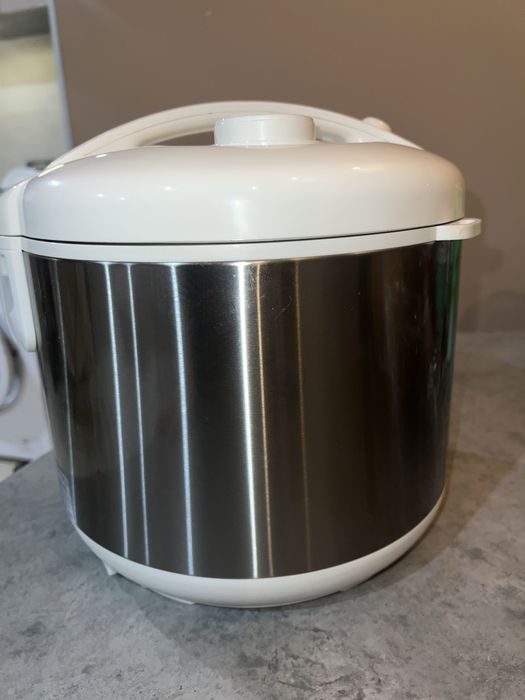 Мультиварка libetron ідеальний стан