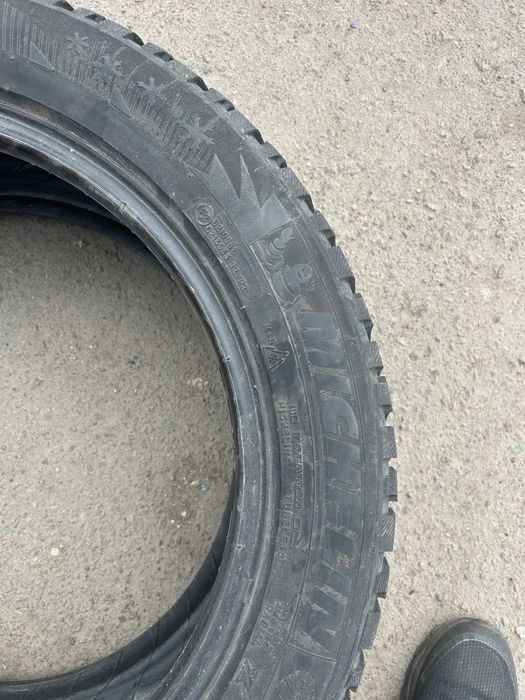 Резина 245.50.18 мішелін