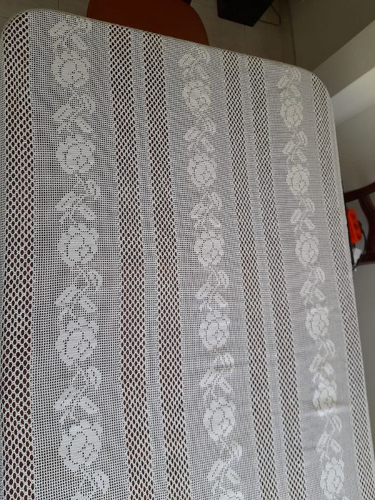 Toalha de mesa feita à mão