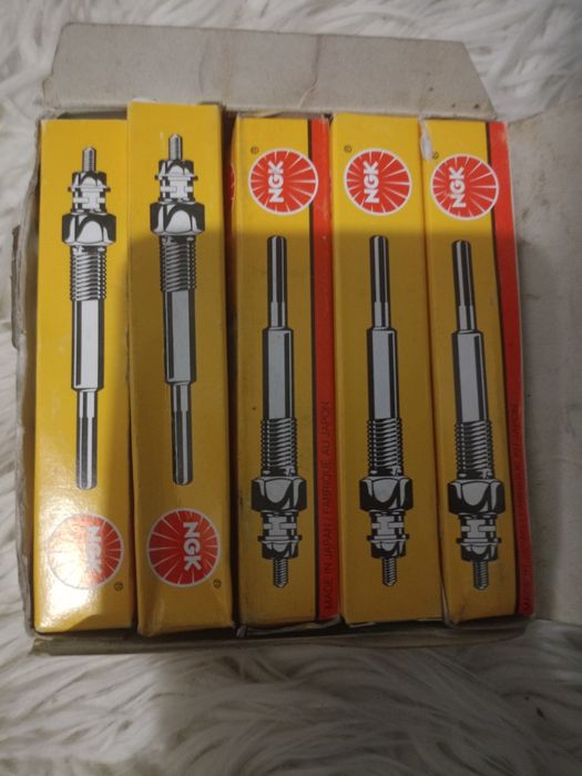 Sprzedam świece żarowe