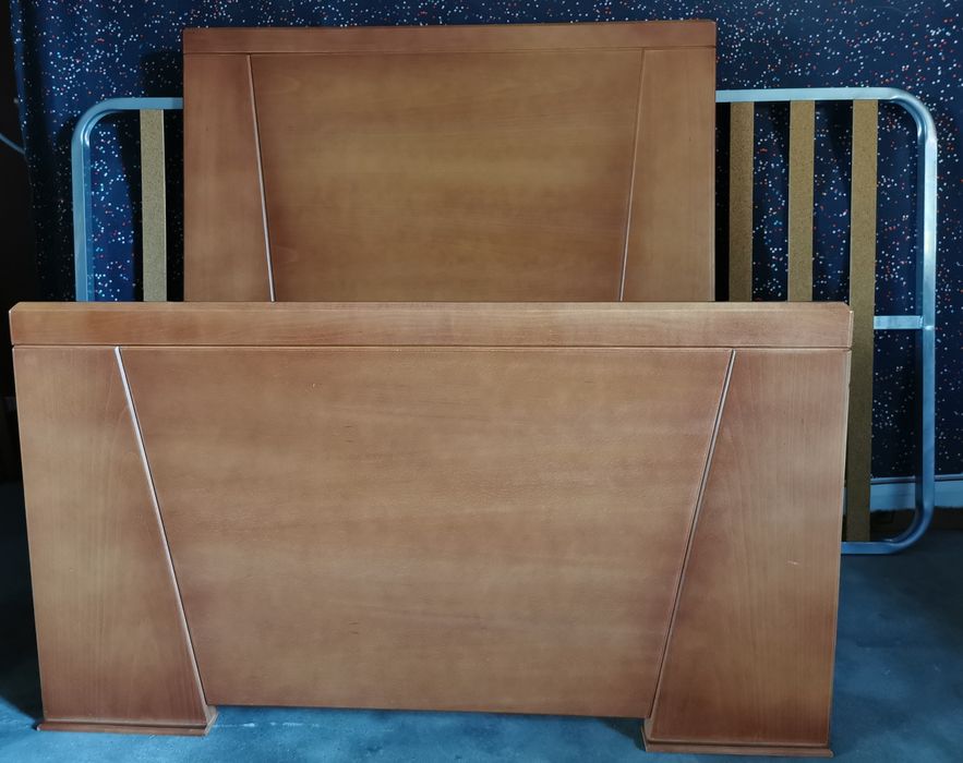 Conjunto Cama de Solteiro e Cómoda