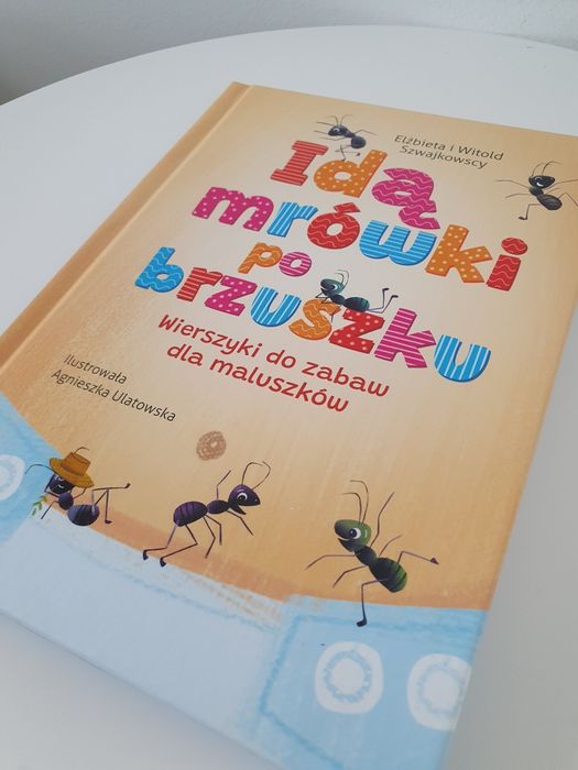 Książka Idą mrówki po brzuszku. Zielona Sowa